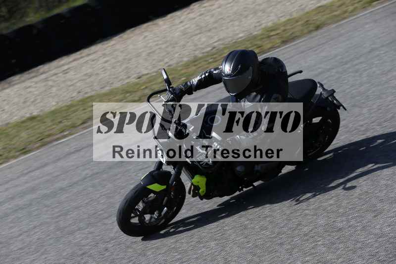 /01 02.04.2026 MAZ ADR/Gruppe gelb Gruppe gruen/81